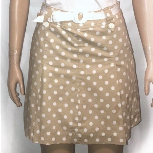 White Stag Skorts tan white polka dot Stretch belted side zip size 5 Ladies - Picture 1 of 10